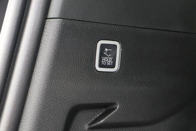 Used 2024 Jeep Grand Wagoneer L 4WD w/ Convenience Group III image 10