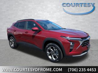 Used 2025 Chevrolet Trax LT FWD video 1