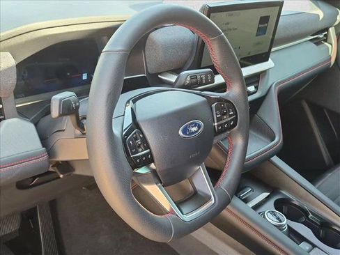 Certified 2025 Ford Explorer ST-Line RWD image 10