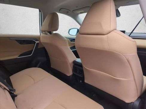 Used 2024 Toyota RAV4 LE AWD/4WD image 28