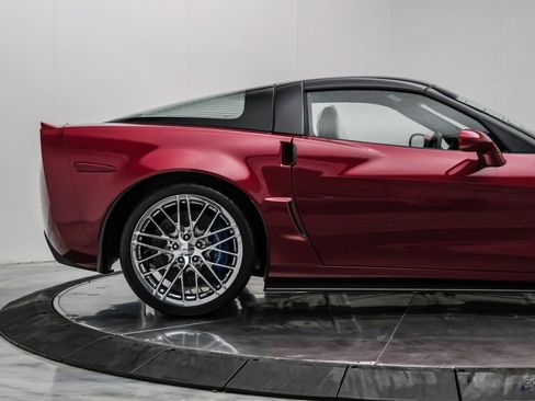 Used 2010 Chevrolet Corvette ZR1 w/ Preferred Equipment Group RWD image 20