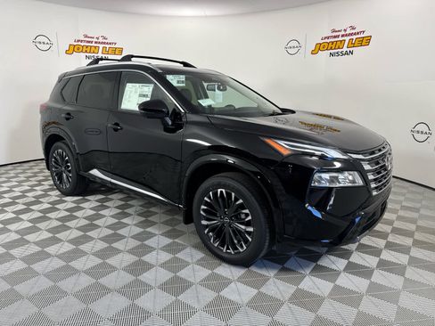 New 2026 Nissan Rogue Platinum w/ Platinum Premium Package image 8