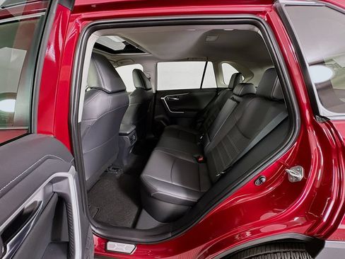 Used 2025 Toyota RAV4 Limited AWD/4WD image 25