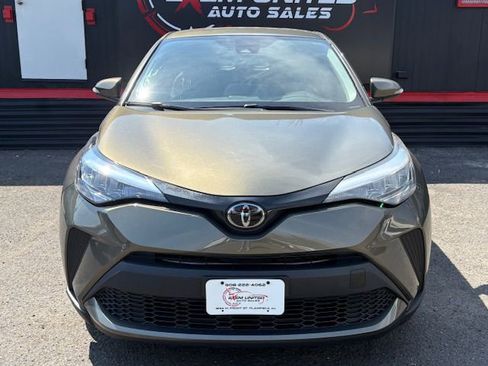Used 2021 Toyota C-HR LE FWD image 8