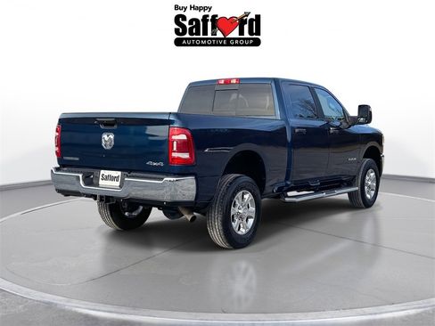 Used 2024 RAM 2500 Big Horn w/ Safety Group image 8