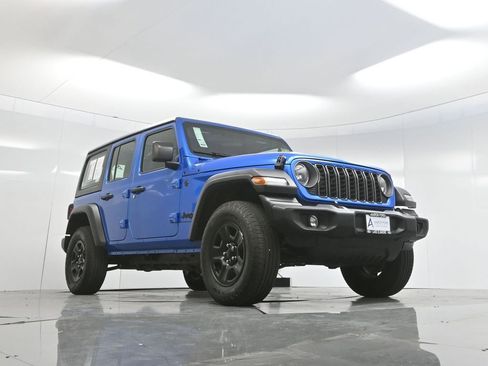 Used 2025 Jeep Wrangler Sport image 63
