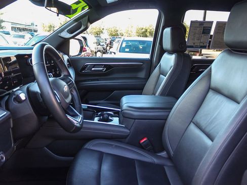 Used 2025 Chevrolet Tahoe LT RWD image 21