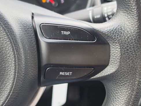 Used 2021 Kia Rio LX FWD image 16