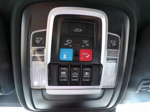 New 2026 RAM 2500 Limited image 30