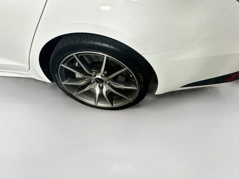 Used 2025 Genesis G70 2.5T RWD image 11