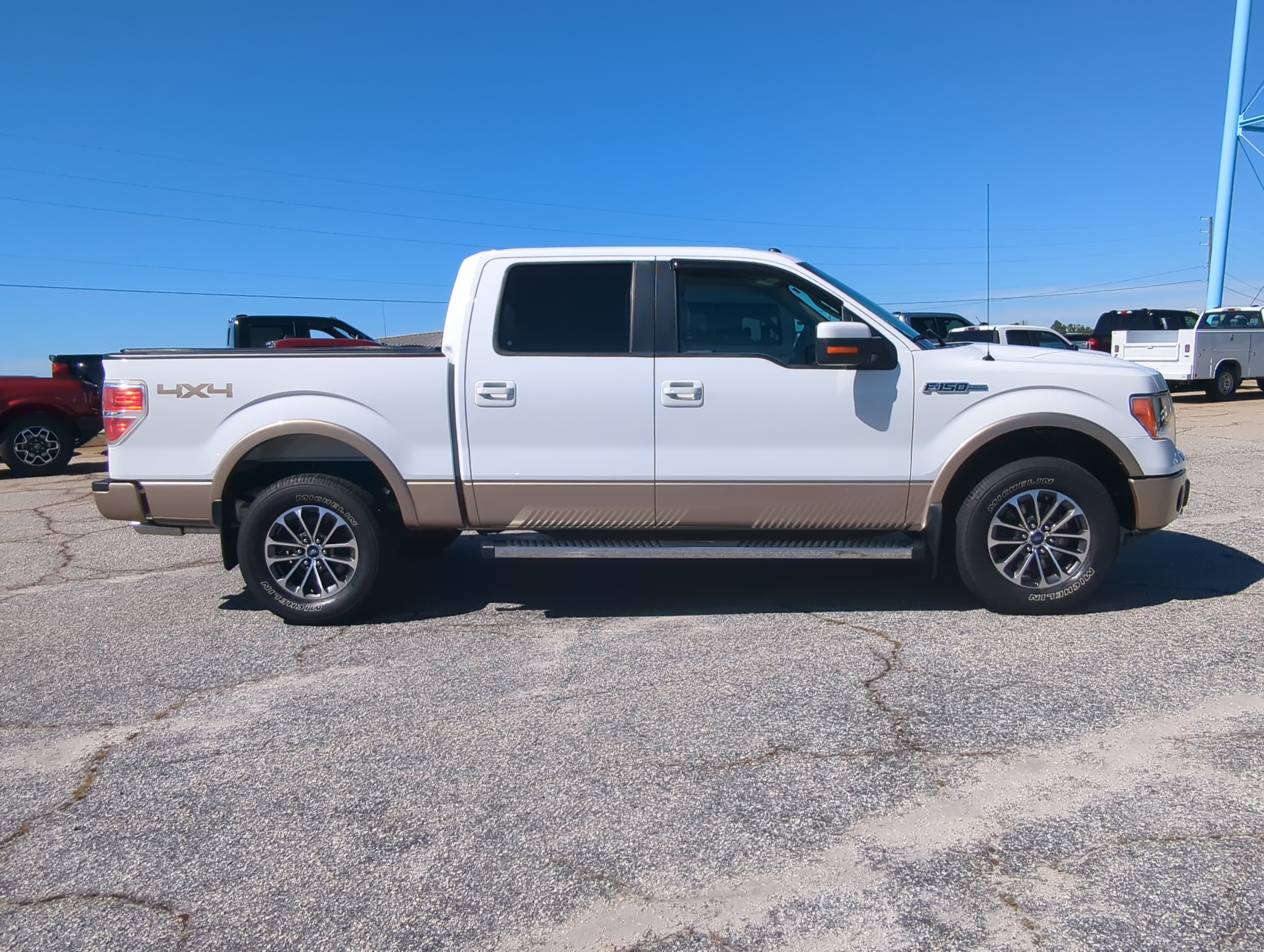 Used 2013 Ford F150 Lariat w/ Mid Equipment Group AWD/4WD image 1