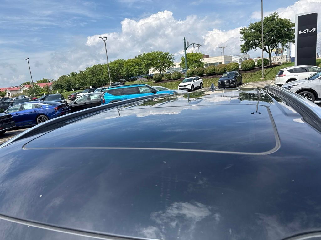 Certified 2024 Kia Telluride SX Prestige AWD/4WD image 7