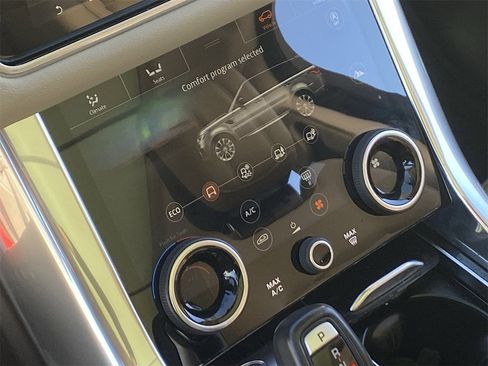 Used 2021 Land Rover Range Rover Sport SE image 30