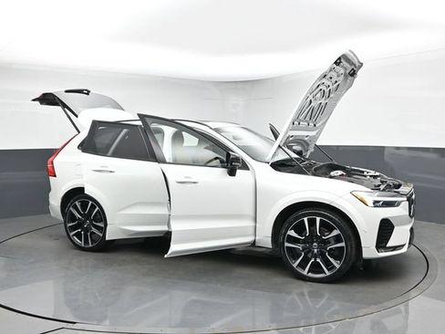 Used 2024 Volvo XC60 B5 Ultimate AWD/4WD image 64
