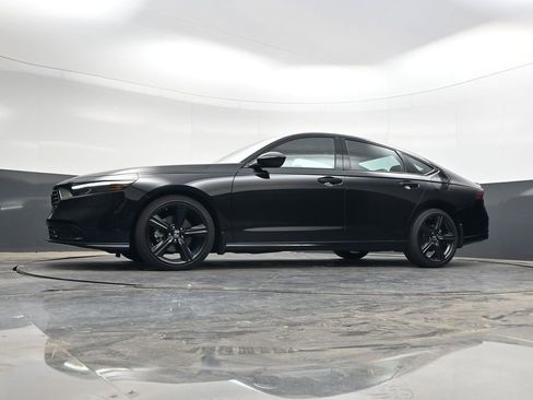 Used 2024 Honda Accord Sport image 28
