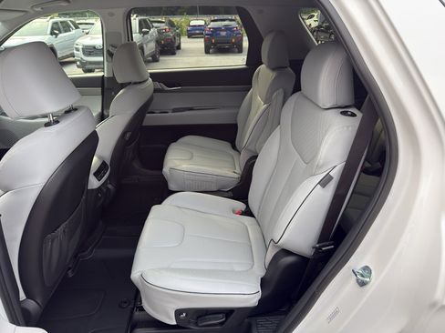 Certified 2025 Hyundai Palisade SEL AWD/4WD image 10