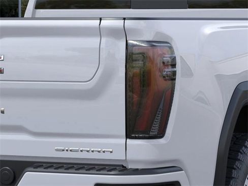 New 2026 GMC Sierra 2500 Denali w/ Denali Reserve Package image 11