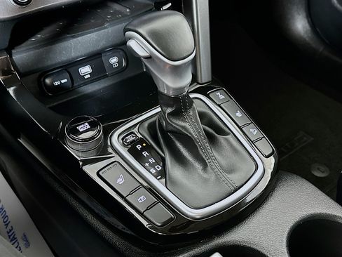 Certified 2024 Kia Seltos EX AWD/4WD image 17