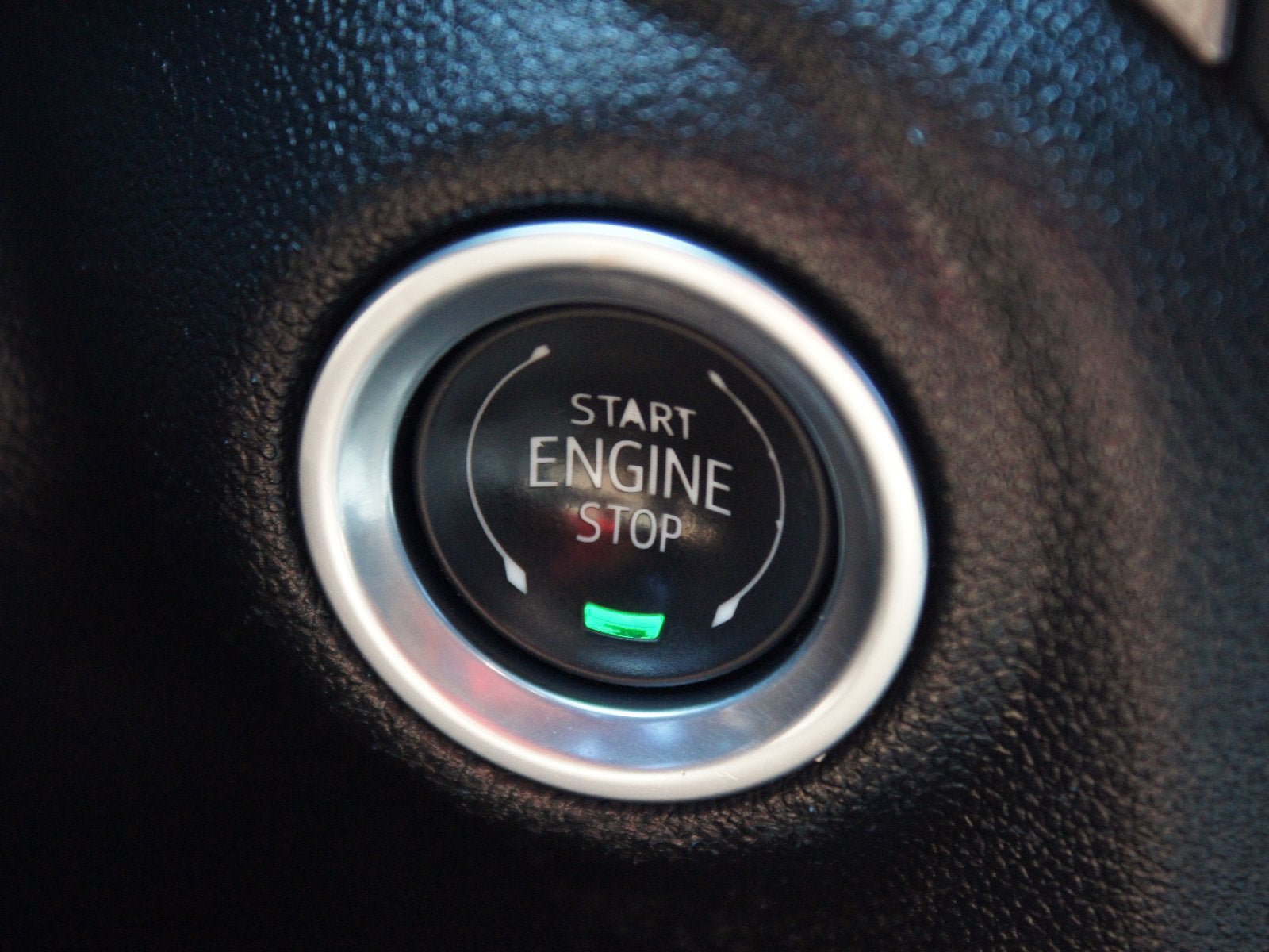 Used 2024 GMC Sierra 1500 Pro w/ Graphite Edition AWD/4WD image 7