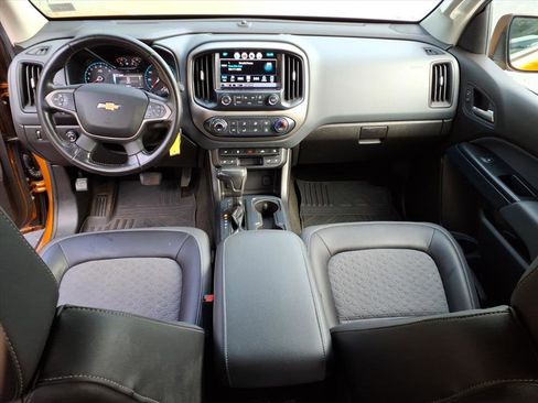 Used 2017 Chevrolet Colorado Z71 image 11