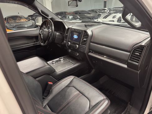Used 2020 Ford Expedition Limited w/ Equipment Group 303A AWD/4WD image 16