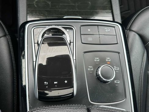 Used 2018 Mercedes-Benz GLE 350 4MATIC image 31