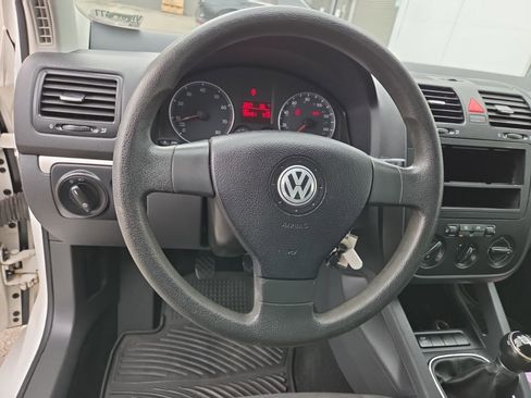 Used 2009 Volkswagen Rabbit S FWD image 21