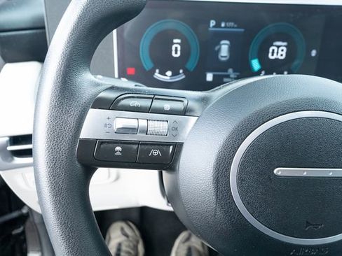 Used 2025 Hyundai Tucson SEL FWD image 25