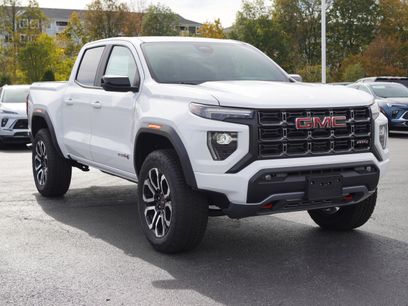 New 2025 GMC Canyon AT4 w/ Nightfall Edition