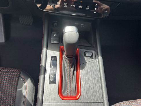 New 2026 Nissan Kicks SR FWD image 20