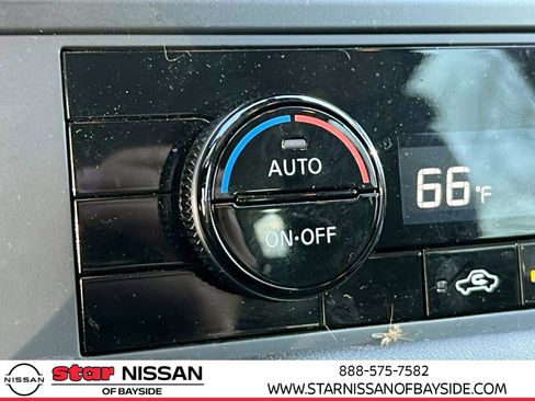 Used 2024 Nissan Pathfinder S image 26