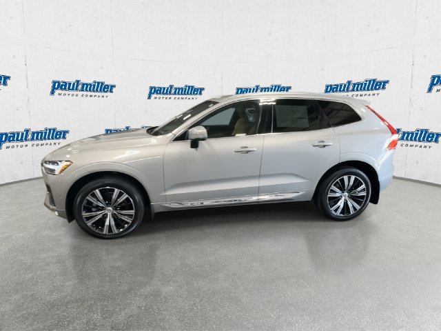 Used 2022 Volvo XC60 B5 Inscription AWD/4WD image 6