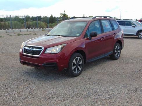 Used 2017 Subaru Forester 2.5i w/ Alloy Wheel Package AWD/4WD image 8