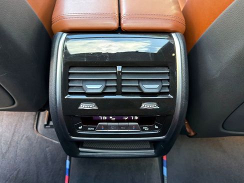 Used 2022 BMW X5 M50i AWD/4WD image 16