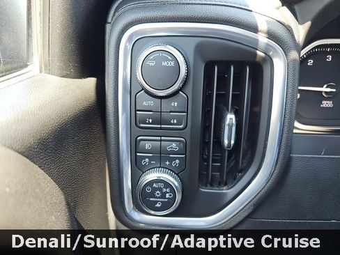 Used 2022 GMC Sierra 1500 Denali w/ Denali Premium Package image 21