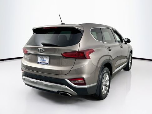 Used 2020 Hyundai Santa Fe SE image 5