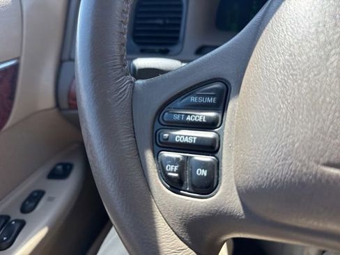 Used 2002 Mercury Grand Marquis LS RWD image 24