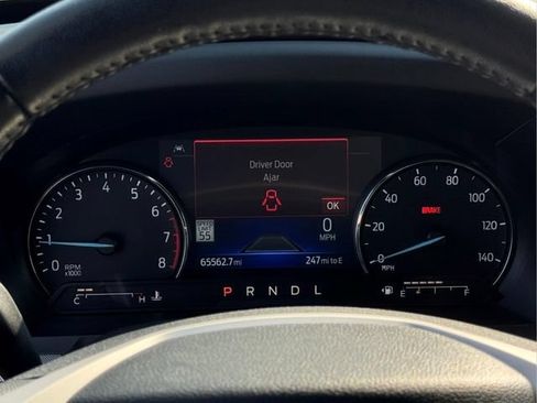Used 2023 Ford Explorer XLT w/ Equipment Group 202A AWD/4WD image 29
