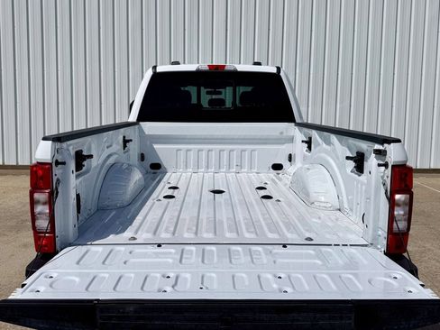 Used 2021 Ford F350 Lariat w/ Chrome Package AWD/4WD image 16