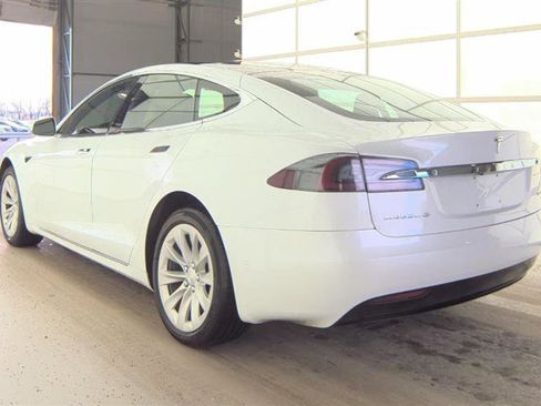Used 2018 Tesla Model S 100D image 7