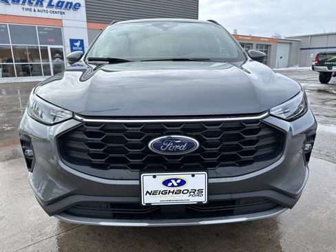 Used 2025 Ford Escape ST-Line Select image 2