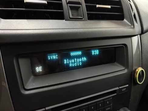 Used 2010 Ford Fusion Sport FWD image 36