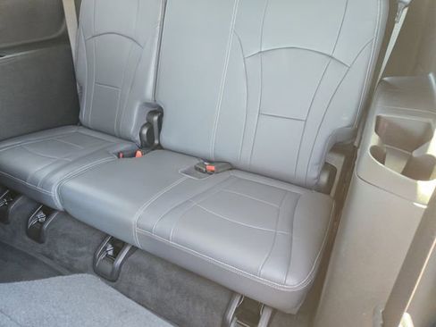 Used 2018 Buick Enclave Premium image 30