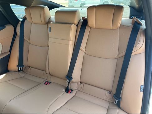 New 2026 Lexus ES 350e FWD image 18