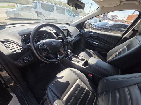 Used 2019 Ford Escape SEL image 10
