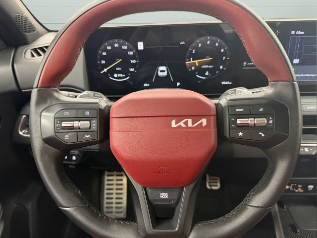 Certified 2025 Kia K4 GT-Line Turbo FWD image 16