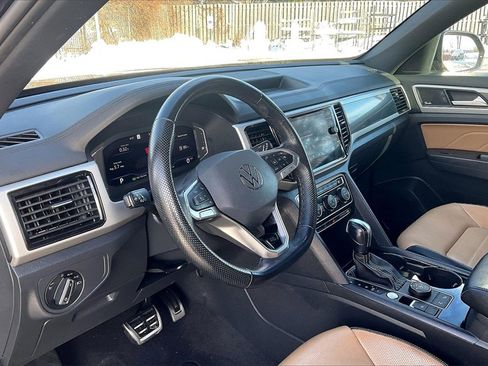 Used 2023 Volkswagen Atlas Cross Sport SEL Premium R-Line image 14