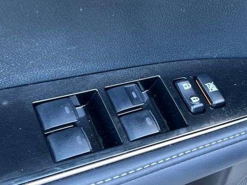 Used 2018 Lexus ES 350 w/ Luxury Package w/Wood Trim FWD image 13