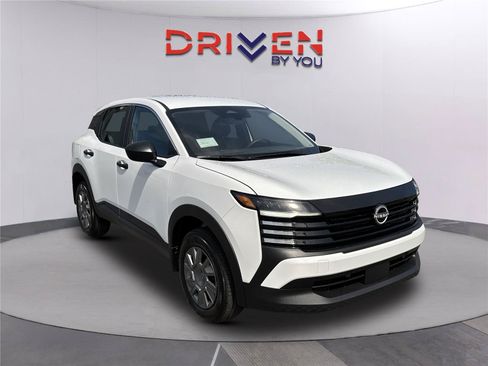 New 2026 Nissan Kicks S FWD image 2