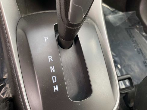 Used 2019 Chevrolet Trax LT w/ LT Convenience Package image 13